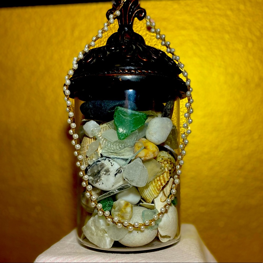 Pearl and gold necklace